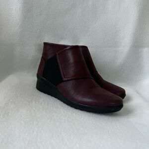 Cloud Steppers by Clark’s Size 8 1/2 Burgundy Cushioned Wedged Ankle Booties